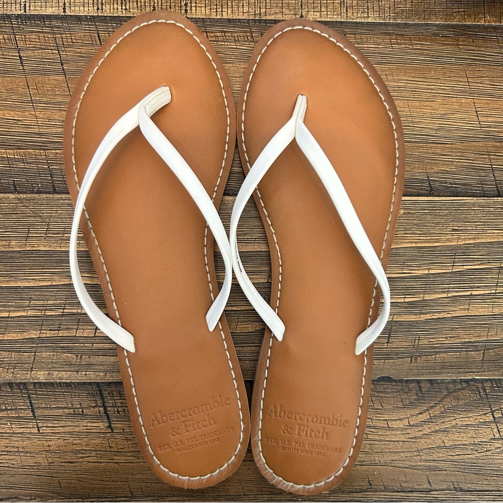 Abercrombie & Fitch leather flip flops